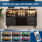 Mobile Bar Sottile Nero con Luci LED e Stazione di Ricarica, da Terra