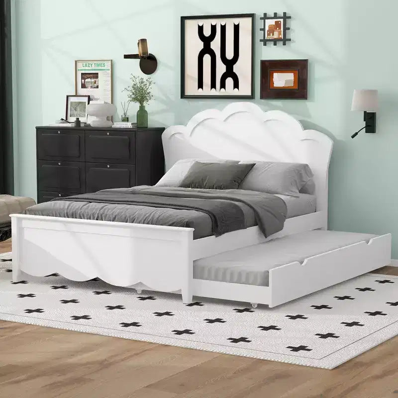 Letto a piattaforma Queen bianco con rotelle a una piazza e mezza, per 2+1 persone